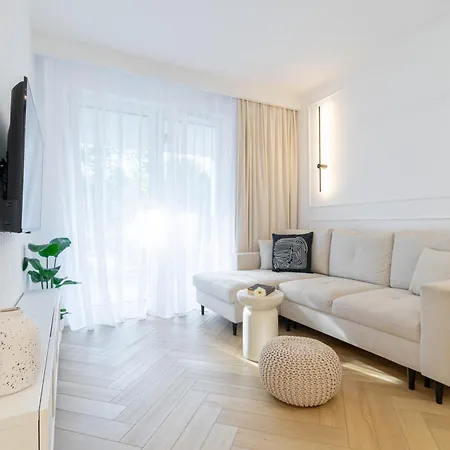 아파트 Lukier Muse- Centrum - Mikolowska - Free Garage - Self Check-in *